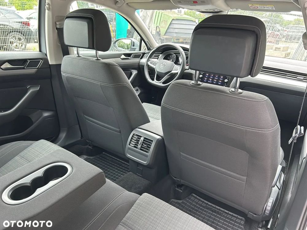 Volkswagen Passat 2.0 TSI Business DSG - 11