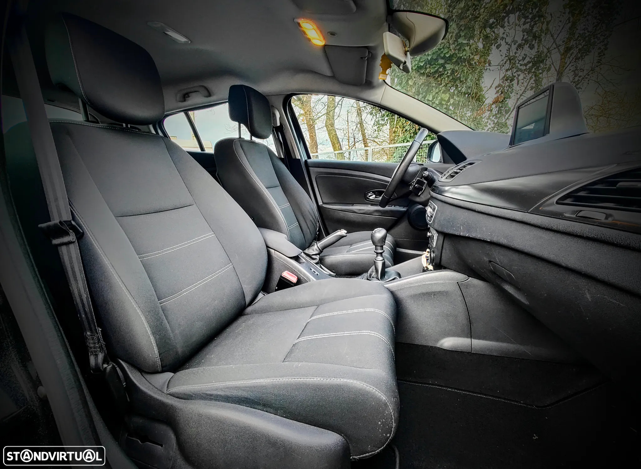 Renault Mégane 1.5 Blue dCi Limited J17 - 5