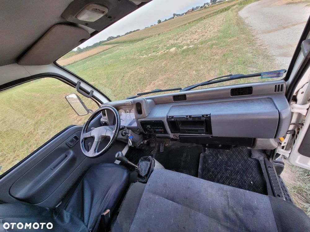 Nissan Cabstar E - 25