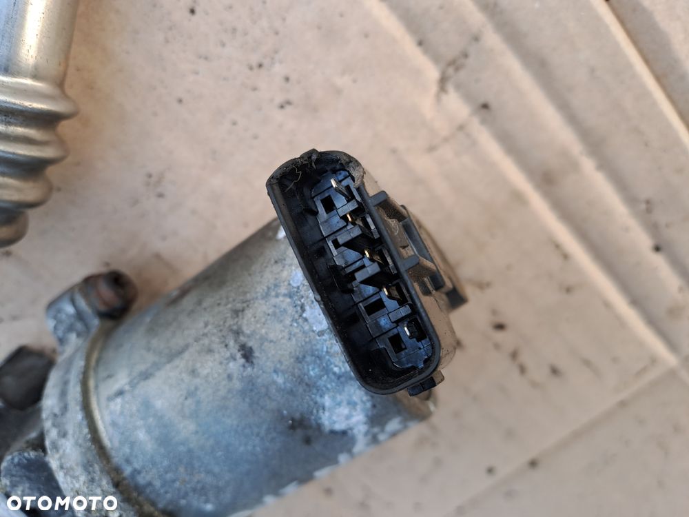 Toyota Avensis T25 2.0 D4D zawór EGR 25620-0R022 i inne - 3