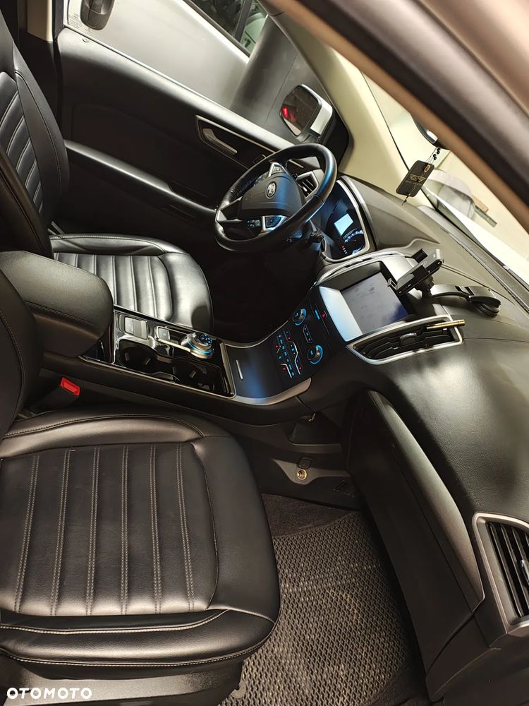 Ford Edge - 14