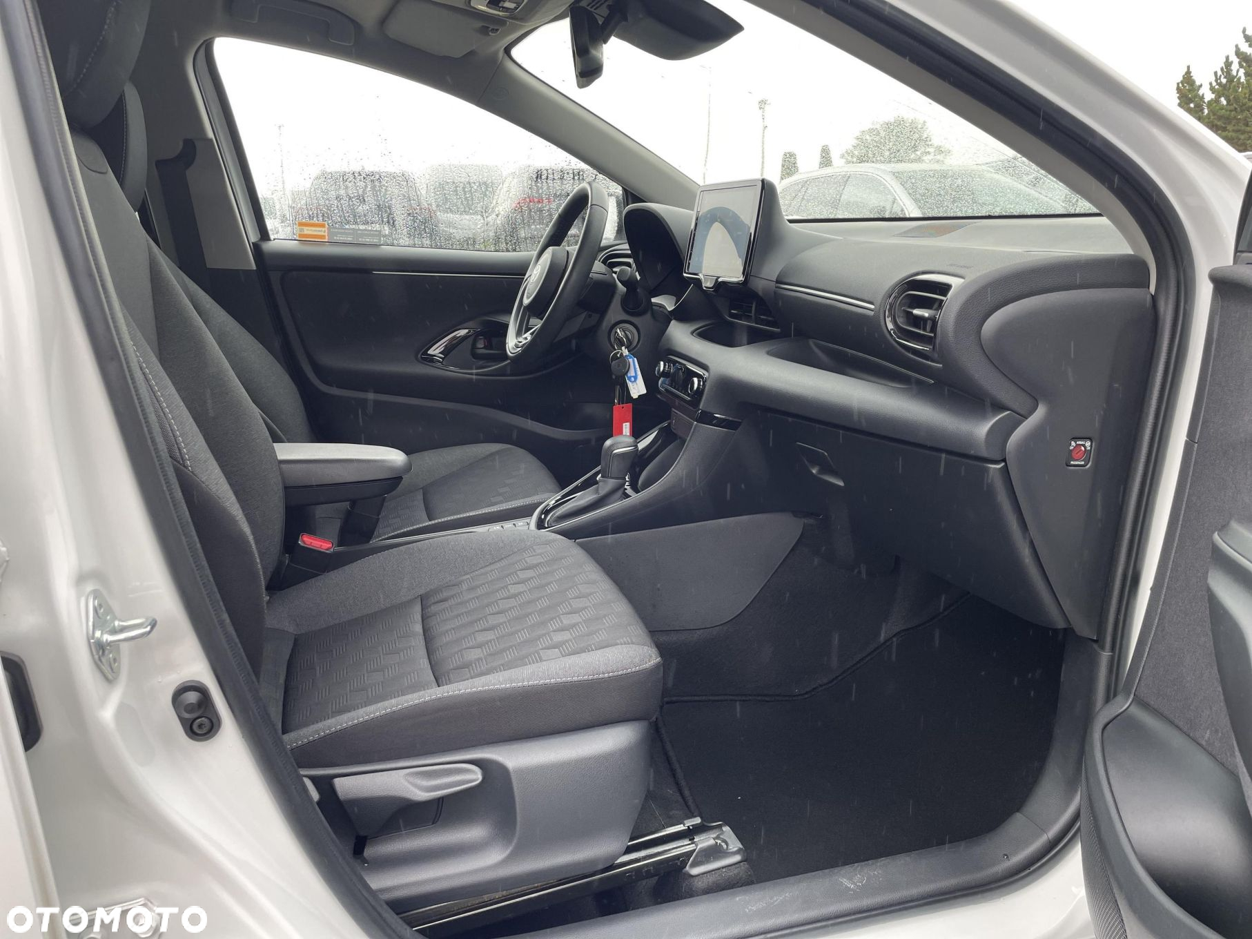 Toyota Yaris Hybrid 1.5 Style - 10