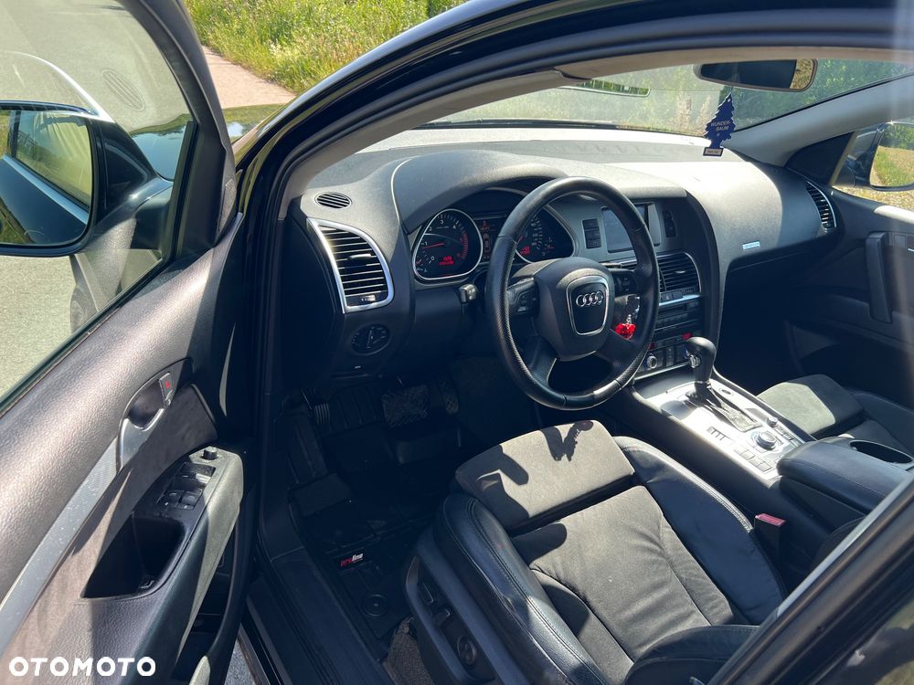 Audi Q7 - 7