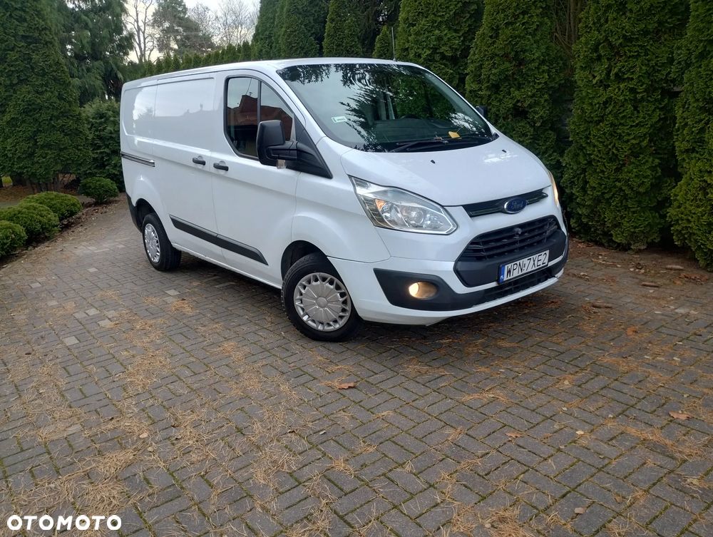 Ford TRANSIT CUSTOM - 1