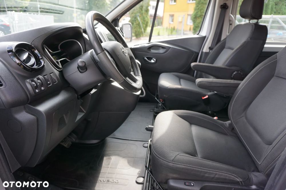 Nissan NV300 - 7
