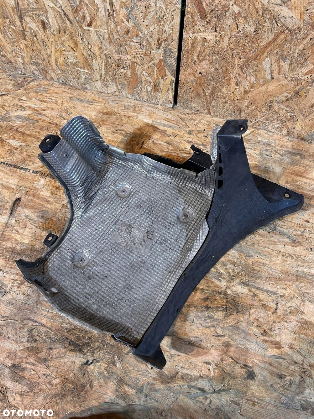PORSCHE 911 991 ŚLIZG ZDERZAKA TYŁ BARDZO ŁADNY ORYGINAŁ 99150563101 - 4