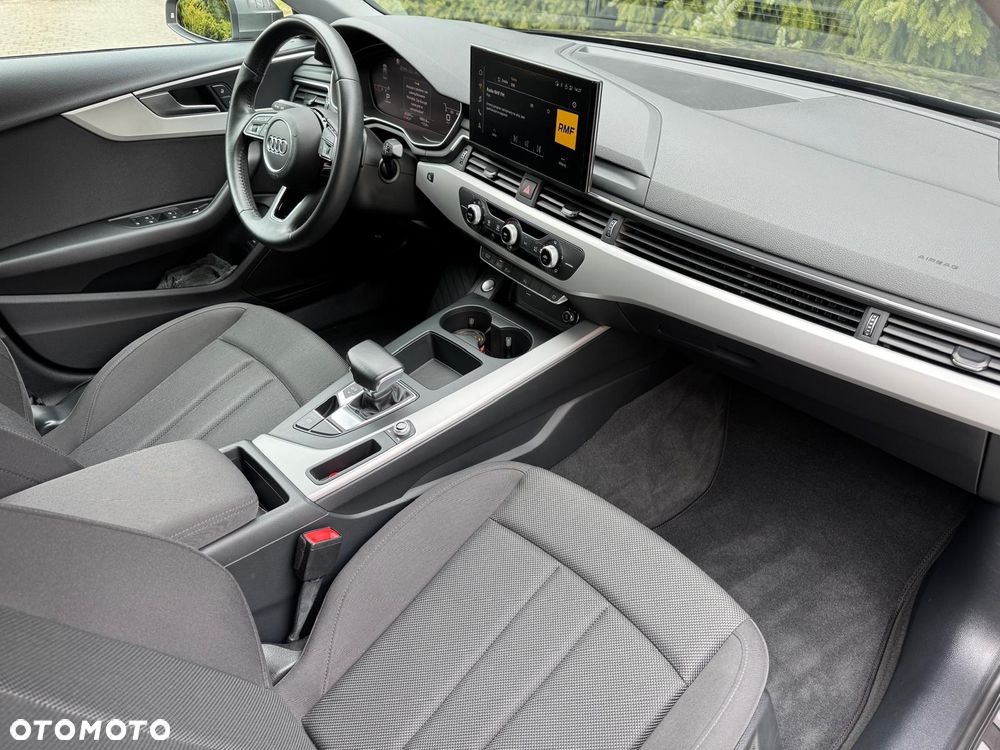 Audi A4 Limousine 40 TFSI mHEV Advanced S tronic - 28