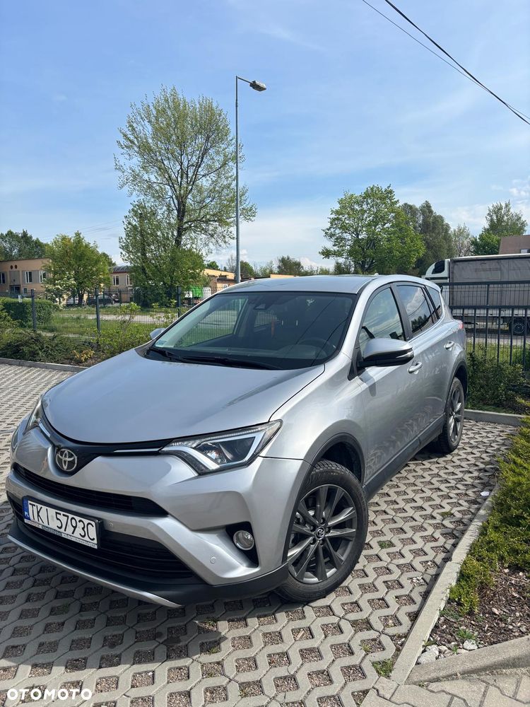 Toyota RAV4 - 1