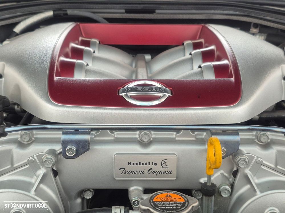 Nissan GT-R 3.8 V6 Black Edition - 21