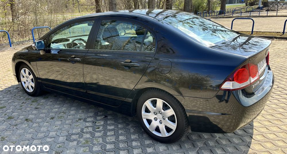 Honda Civic 1.8 Comfort - 2