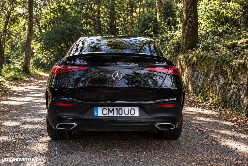 Mercedes-Benz GLC 300 e Coupe 4Matic 9G-TRONIC AMG Line Advanced - 8
