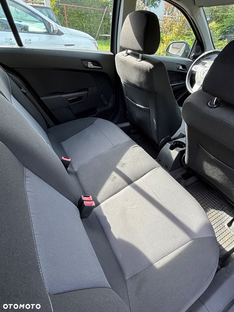Opel Astra 1.4 Enjoy - 19