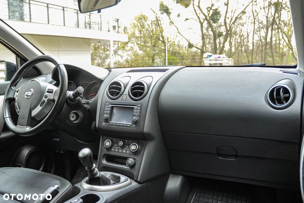 Nissan Qashqai - 10