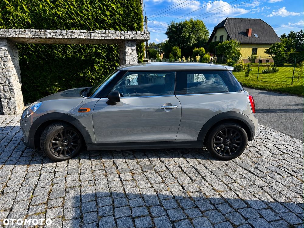 MINI ONE D - 3