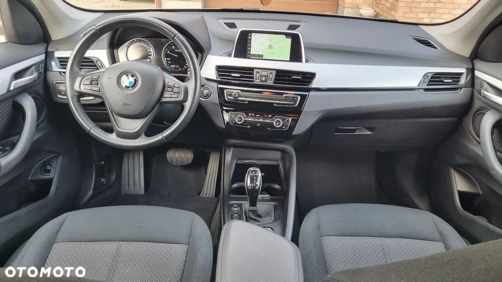 BMW X1 xDrive18d - 22