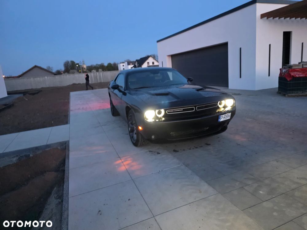 Dodge Challenger - 26