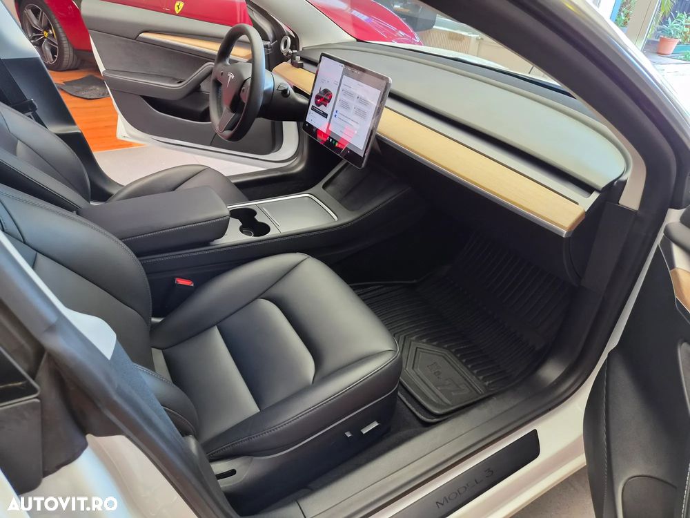 Tesla Model 3 RWD - 18