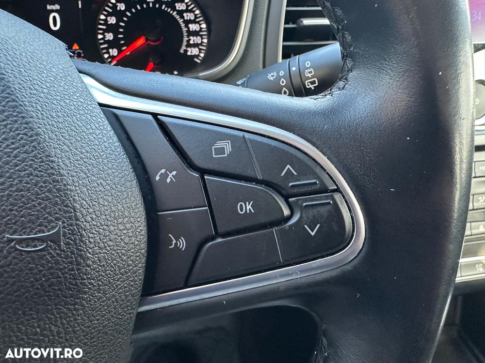 Renault Megane Blue dCi 116 Zen - 16