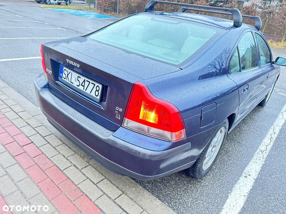 Volvo S60 2.4D5 Momentum - 5