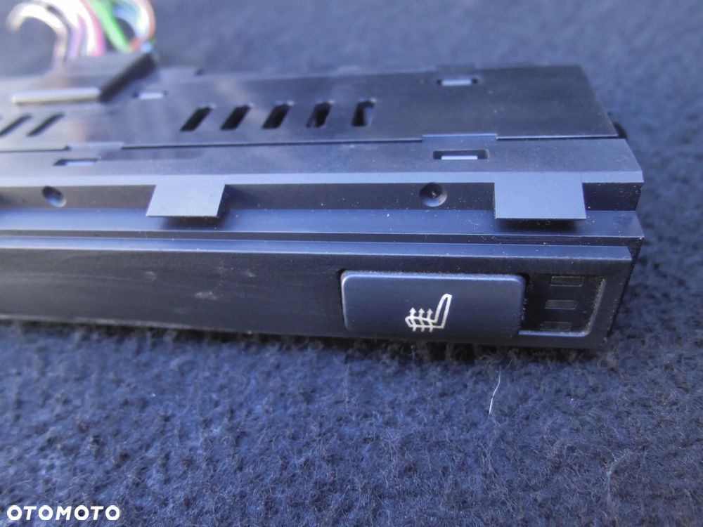 BMW E46 PANEL PRZEŁĄCZNIK PODGRZEWANIA FOTELI 6914733 WTYCZKA INSTALACJA - 3