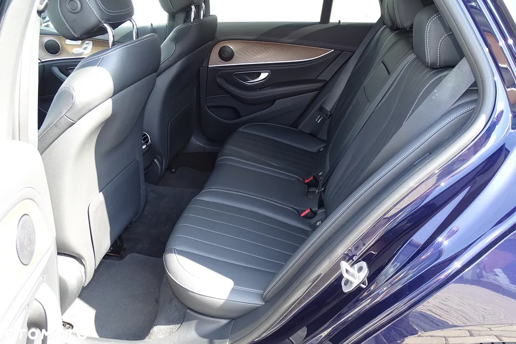 Mercedes-Benz Klasa E 300 de T 9G-TRONIC Avantgarde - 24