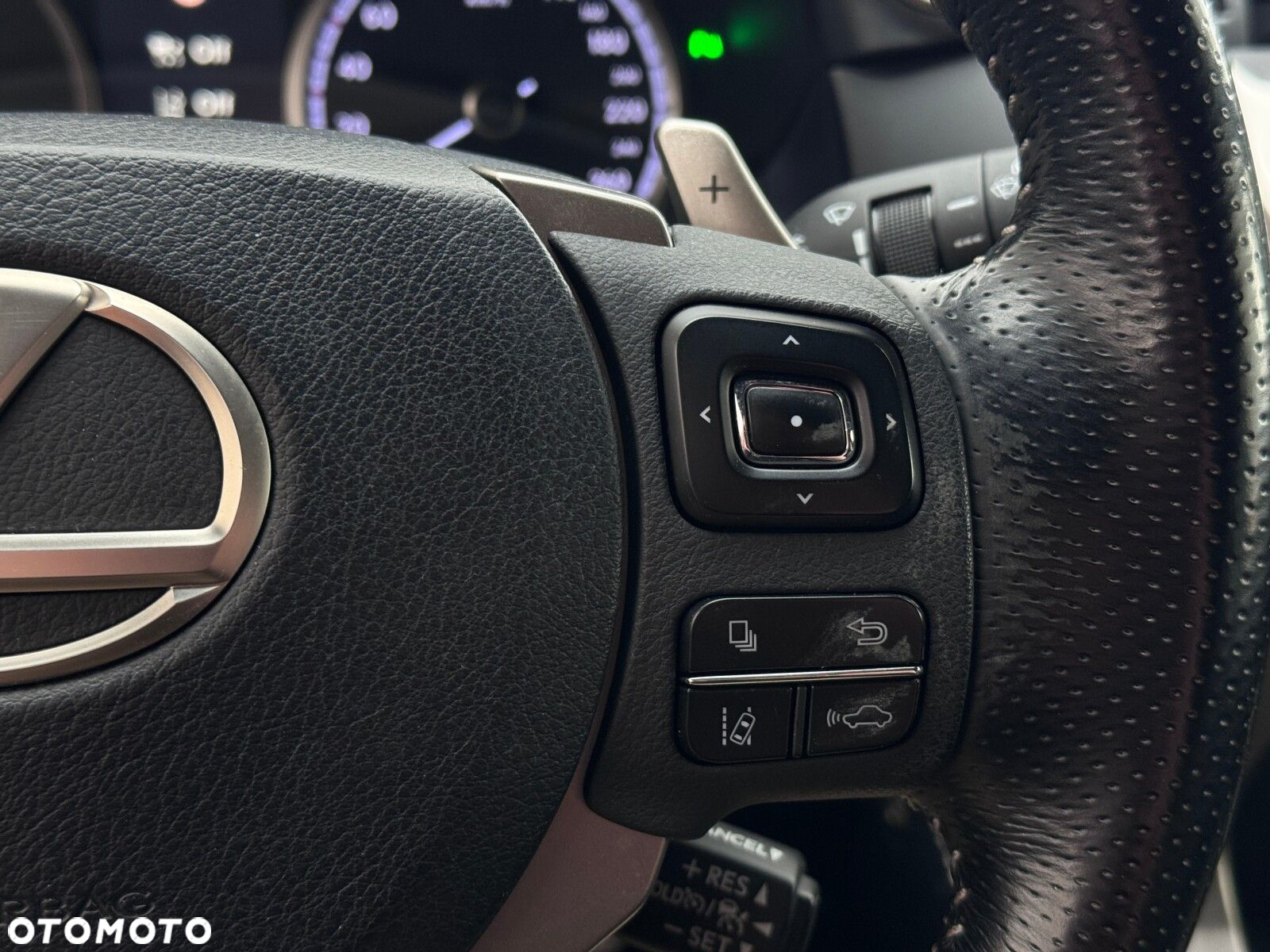 Lexus NX - 24