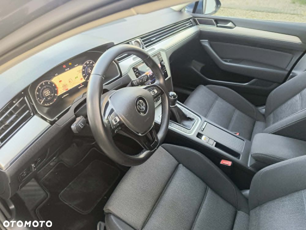 Volkswagen Passat 1.4 TSI BMT ACT Comfortline - 14