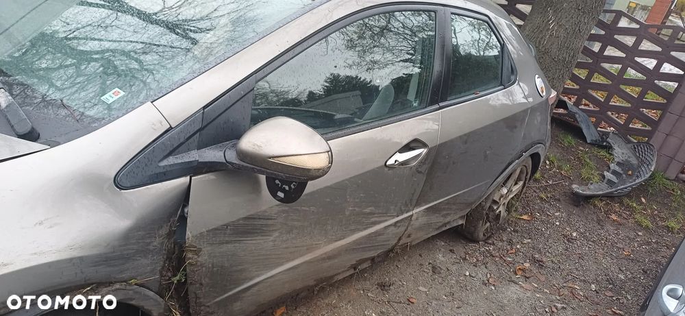 Honda Civic 1.8 Executive - 15