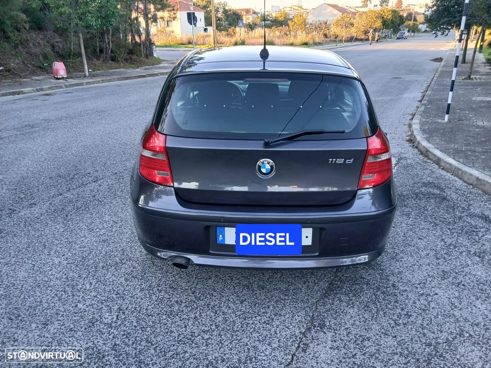 BMW 118 d DPF Edition Sport - 21
