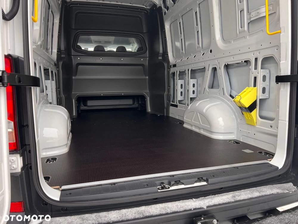 Volkswagen Crafter - 8