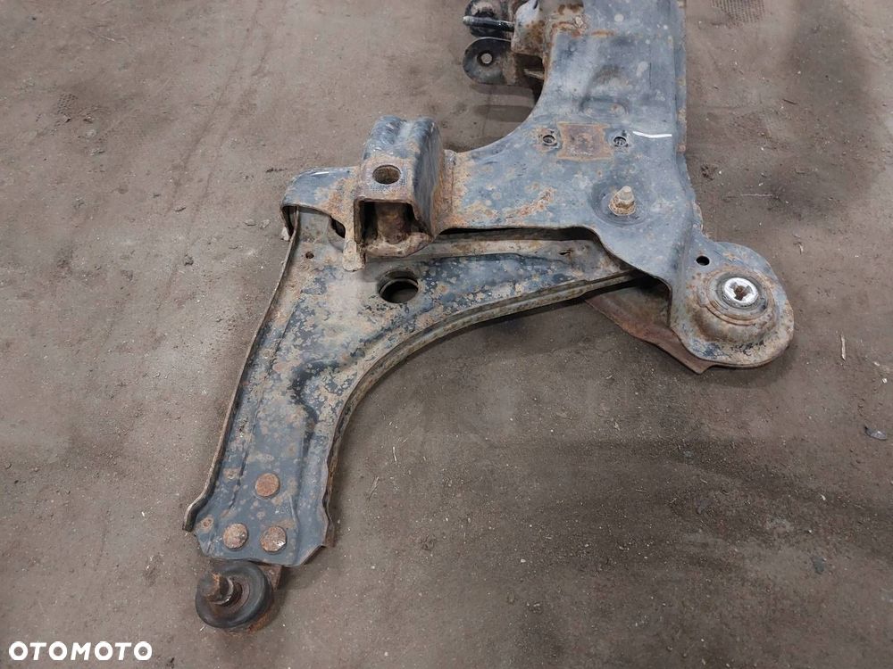 SANKI WÓZEK KOŁYSKA SILNIKA DAEWOO NUBIRA II J200 1.6 16V - 6