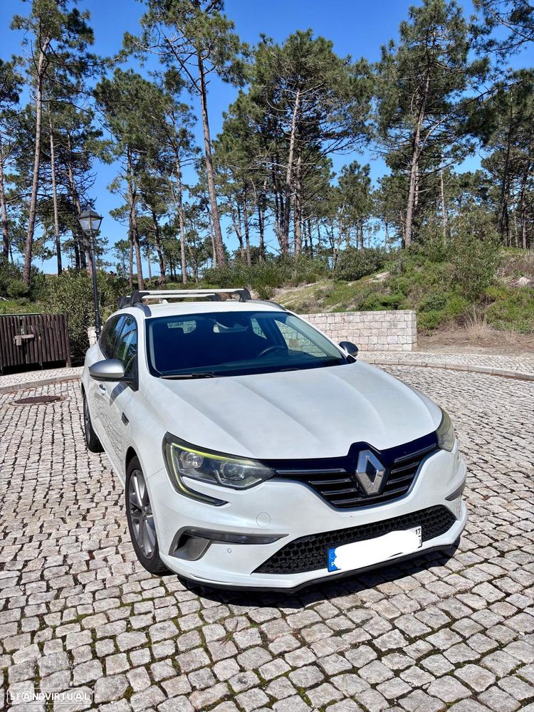 Renault Mégane Sport Tourer 1.2 TCE GT Line - 1