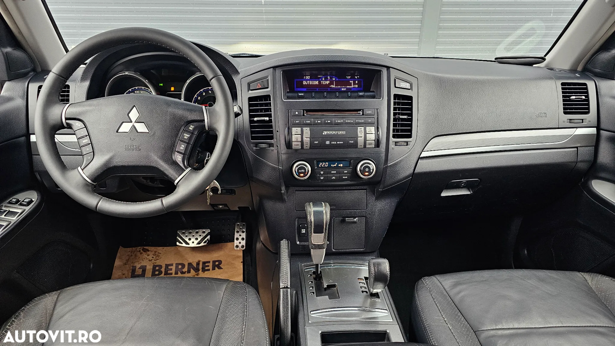 Mitsubishi Pajero LWB 3.2 DI-D Instyle A/T - 15