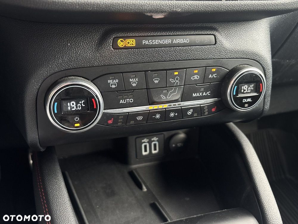 Ford Kuga - 18