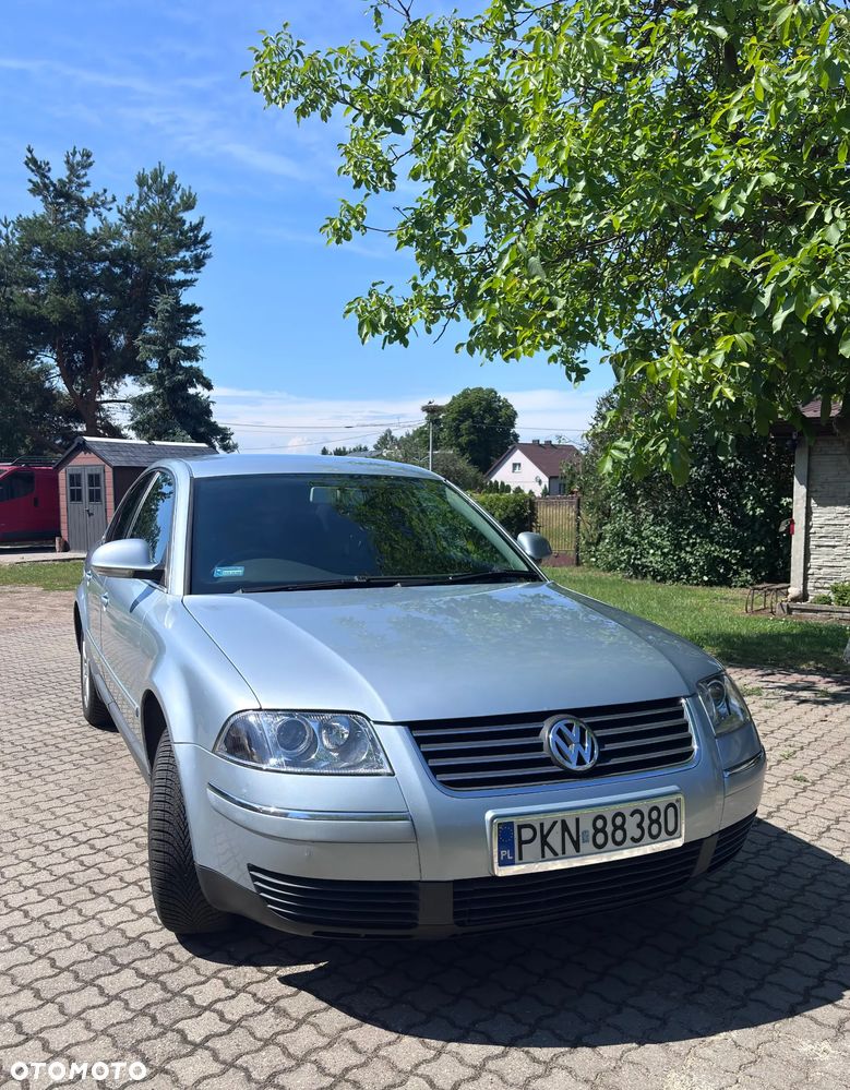 Volkswagen Passat 1.9 TDI Highline - 6
