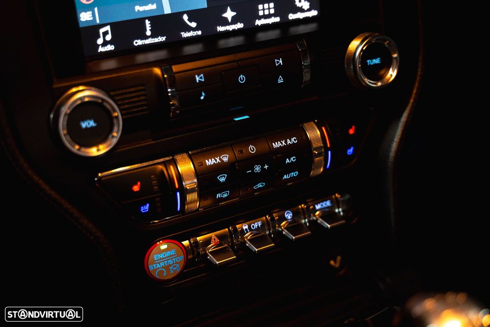 Ford Mustang 2.3i EcoBoost - 13