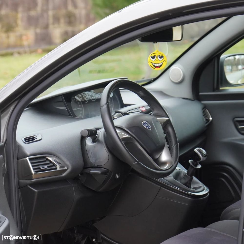 Lancia Ypsilon 1.2 Oro S&S - 15