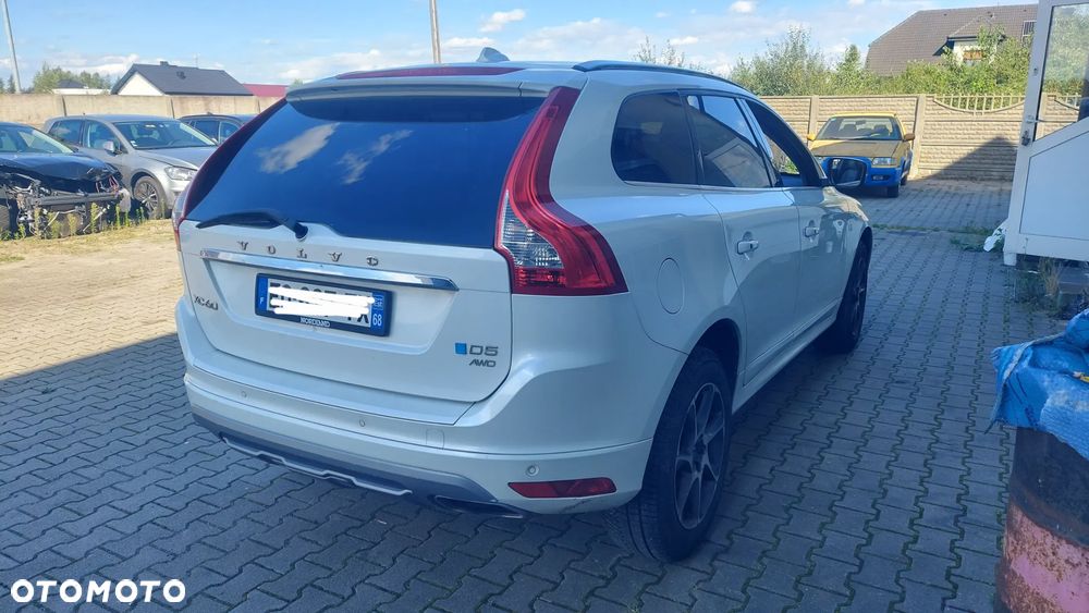 Volvo XC 60 D5 AWD Geartronic Ocean Race - 5