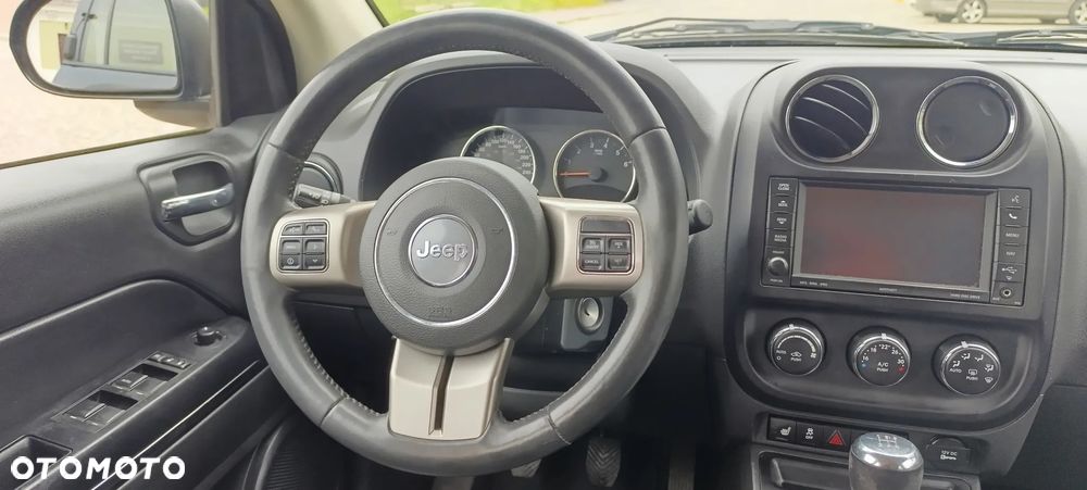 Jeep Compass 2.0 4x2 Limited - 10