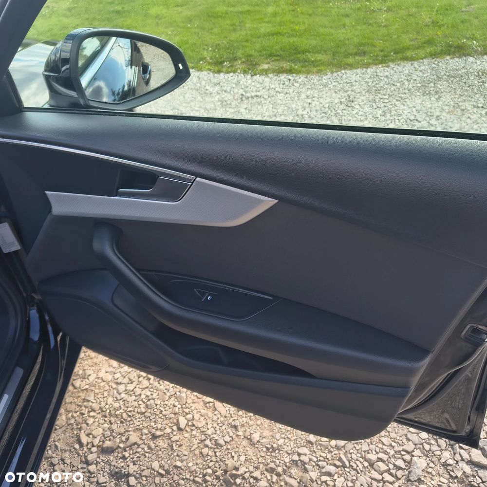 Audi A4 Avant 2.0 TDI Design - 19