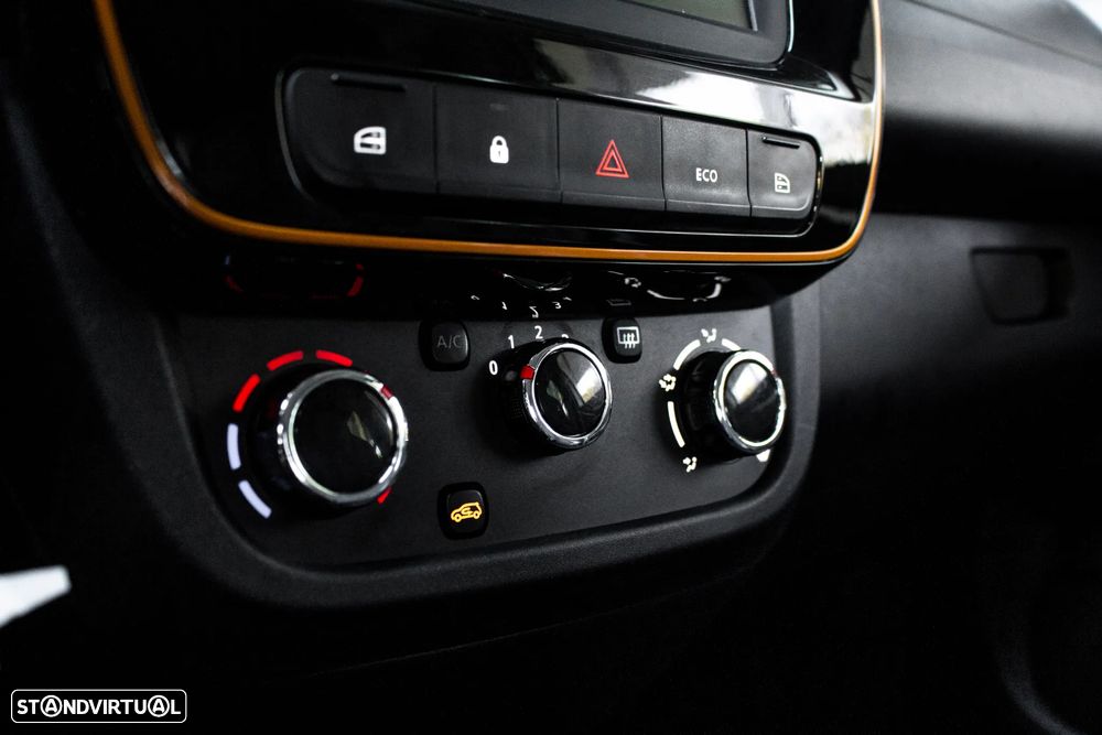 Dacia Spring Comfort Plus - 16