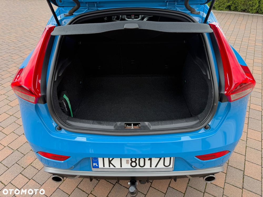 Volvo V40 D2 Drive-E R-Design Momentum - 23