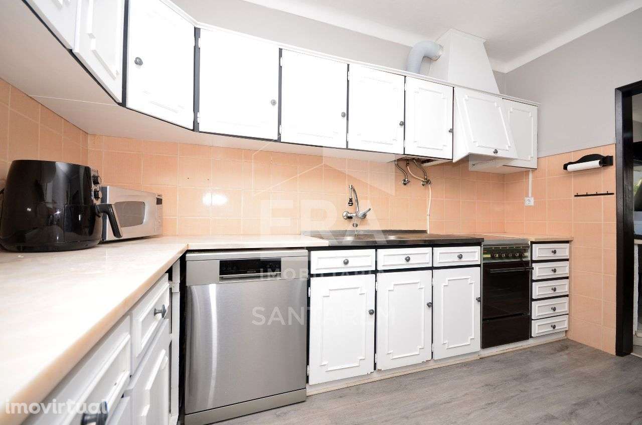 Moradia Térrea de 5 Assoalhadas com Quintal - Grande imagem: 4/19