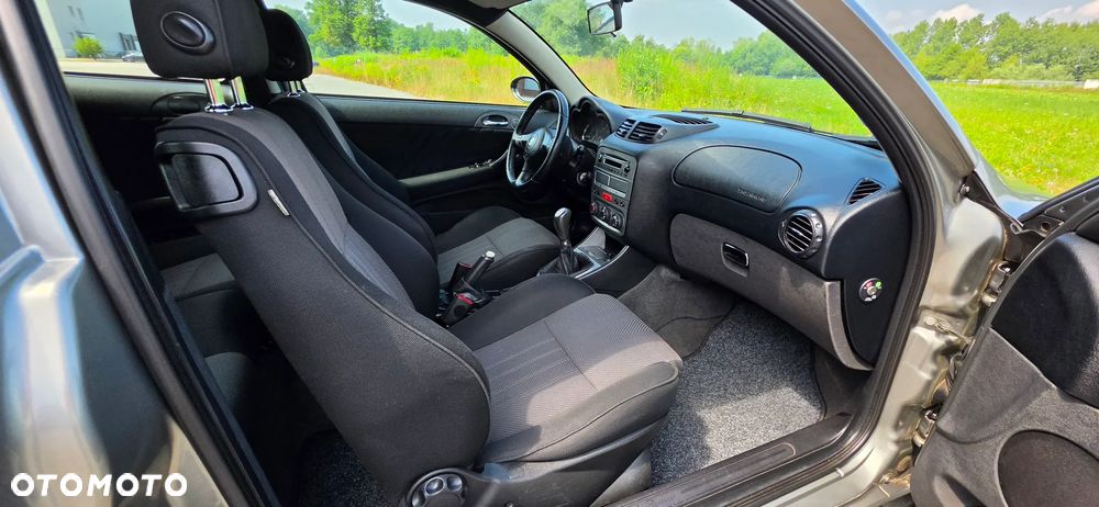 Alfa Romeo 147 1.6 Twin Spark Impression - 24