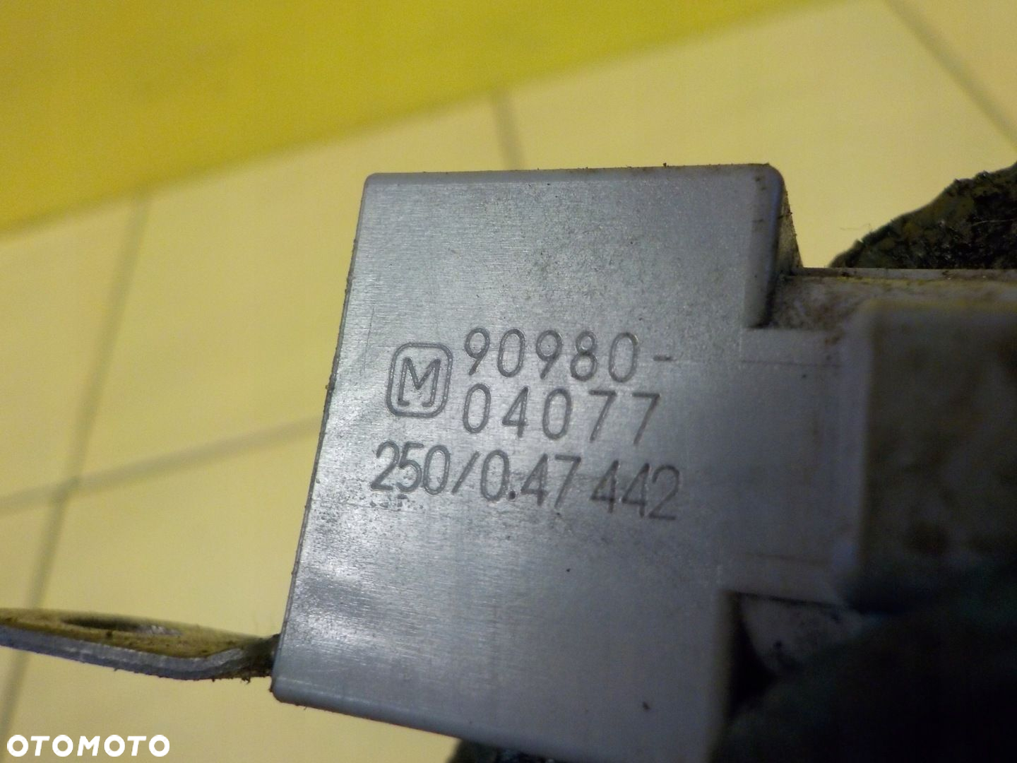 PRIUS II 1.5 HYBRYDA 06r 77KM 1NZ-FXE czujnik uderzenia 90980-04077 - 3