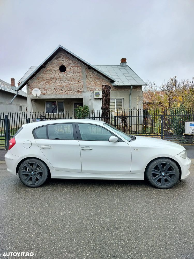 BMW Seria 1 120d DPF - 1