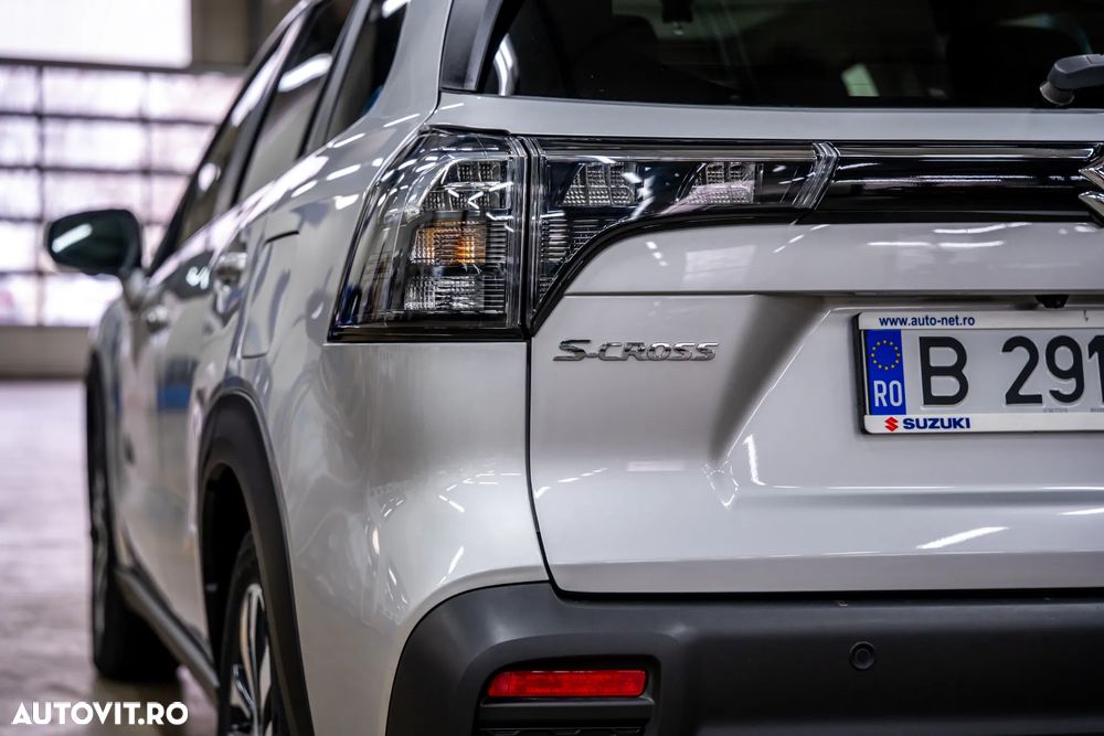 Suzuki S-Cross 1.5 AllGrip HEV Luxus - 6