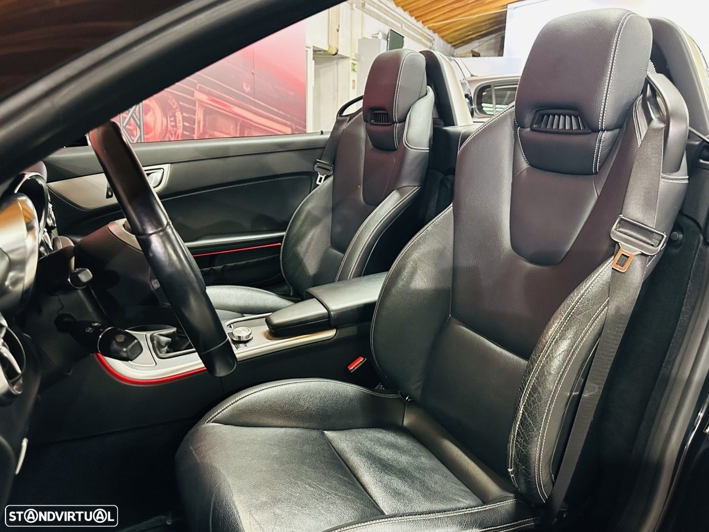 Mercedes-Benz SLK 200 (BlueEFFICIENCY) - 11