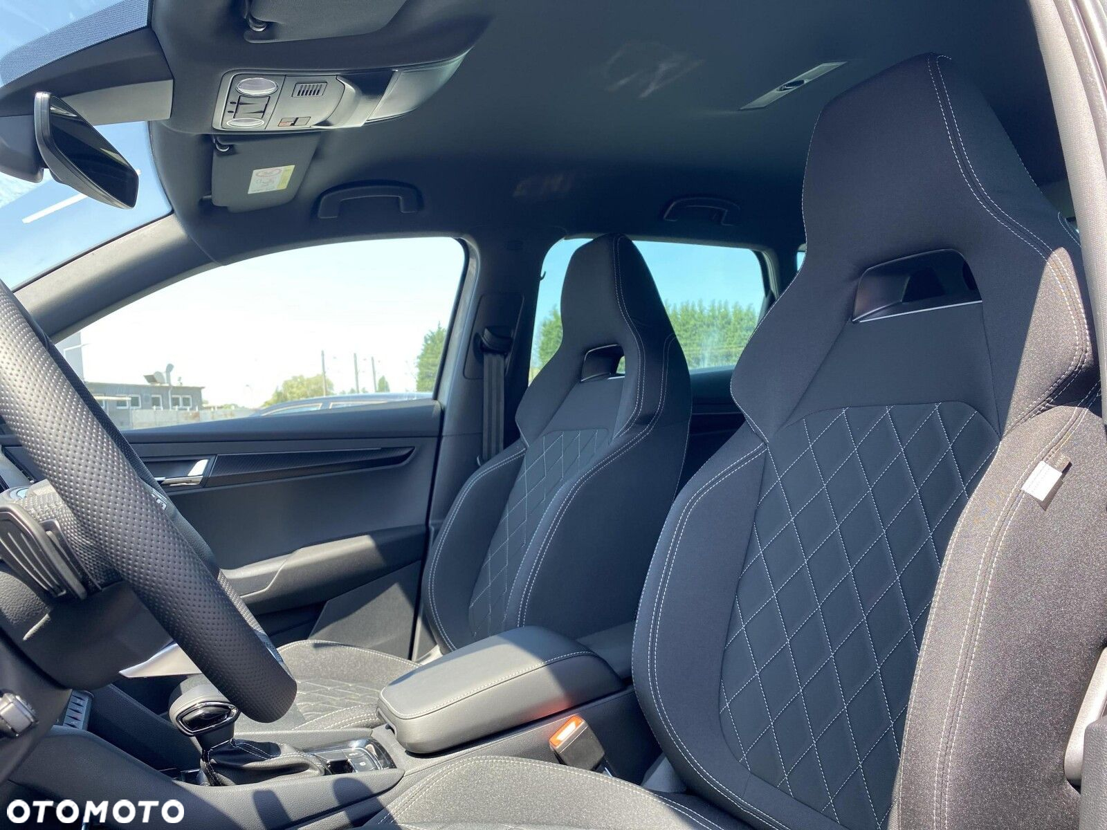Skoda Karoq 1.5 TSI ACT Sportline DSG - 11