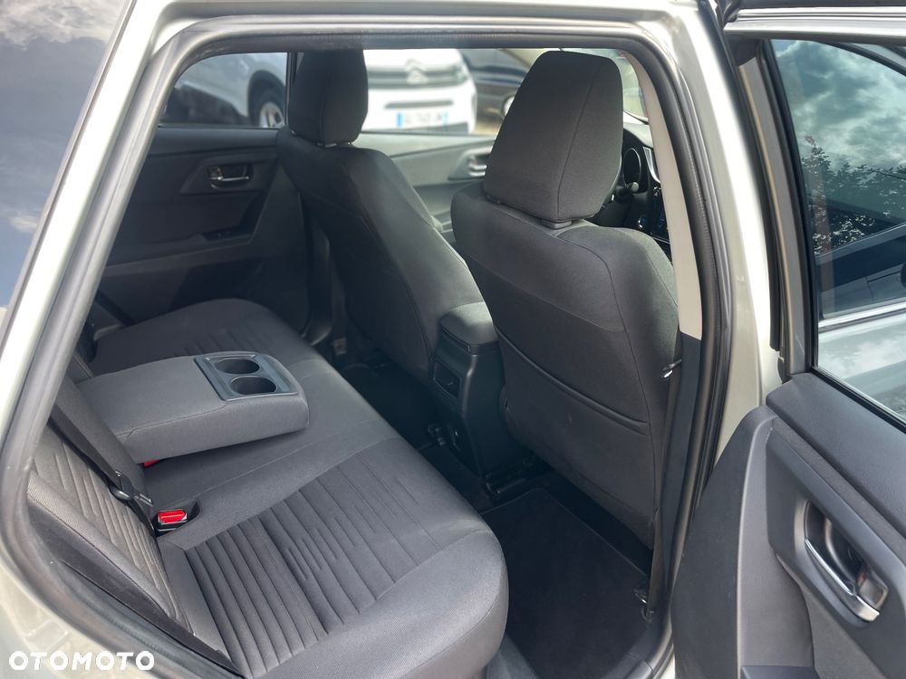 Toyota Auris - 18